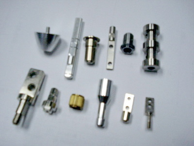 東莞市毅洋五金 專業(yè)供應顯示器轉軸、一體機轉軸及各類電子五金件